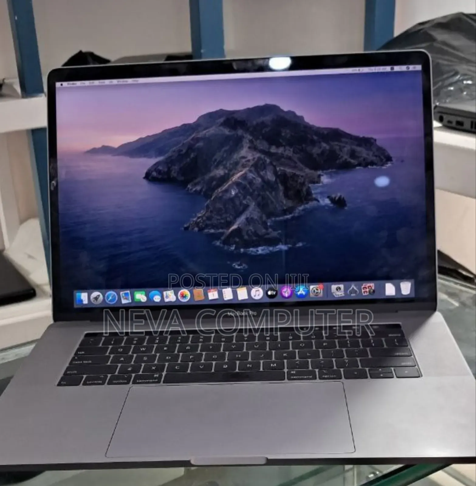 New Laptop Apple MacBook Pro 2019 32GB Intel Core I9 SSD 512GB