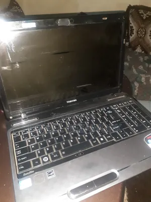 Laptop Toshiba Satellite C665 6GB Intel Core I5 HDD 750GB