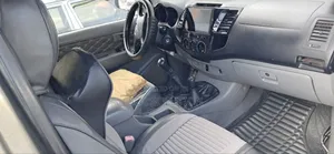 Toyota Hilux 2.5 D-4D Extra Cab 2008 Gray