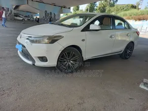 Toyota Yaris 2015 Ivory