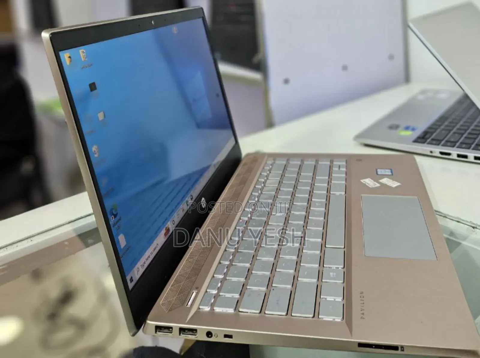 New Laptop HP Pavilion 15 8GB Intel Core I5 SSD 128GB