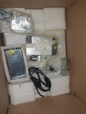 Cisco Catalyst 9300 (24-Port Poe+)