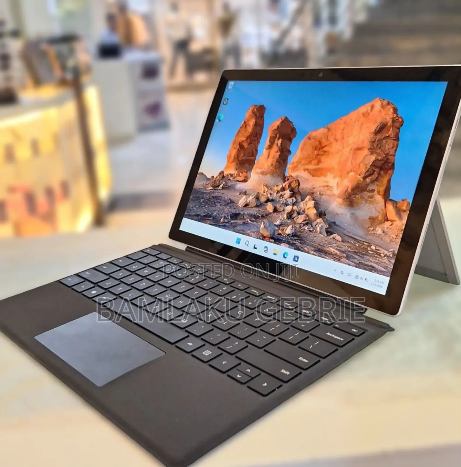 New Laptop Microsoft Surface Pro 7 16GB Intel Core I7 SSD 256GB