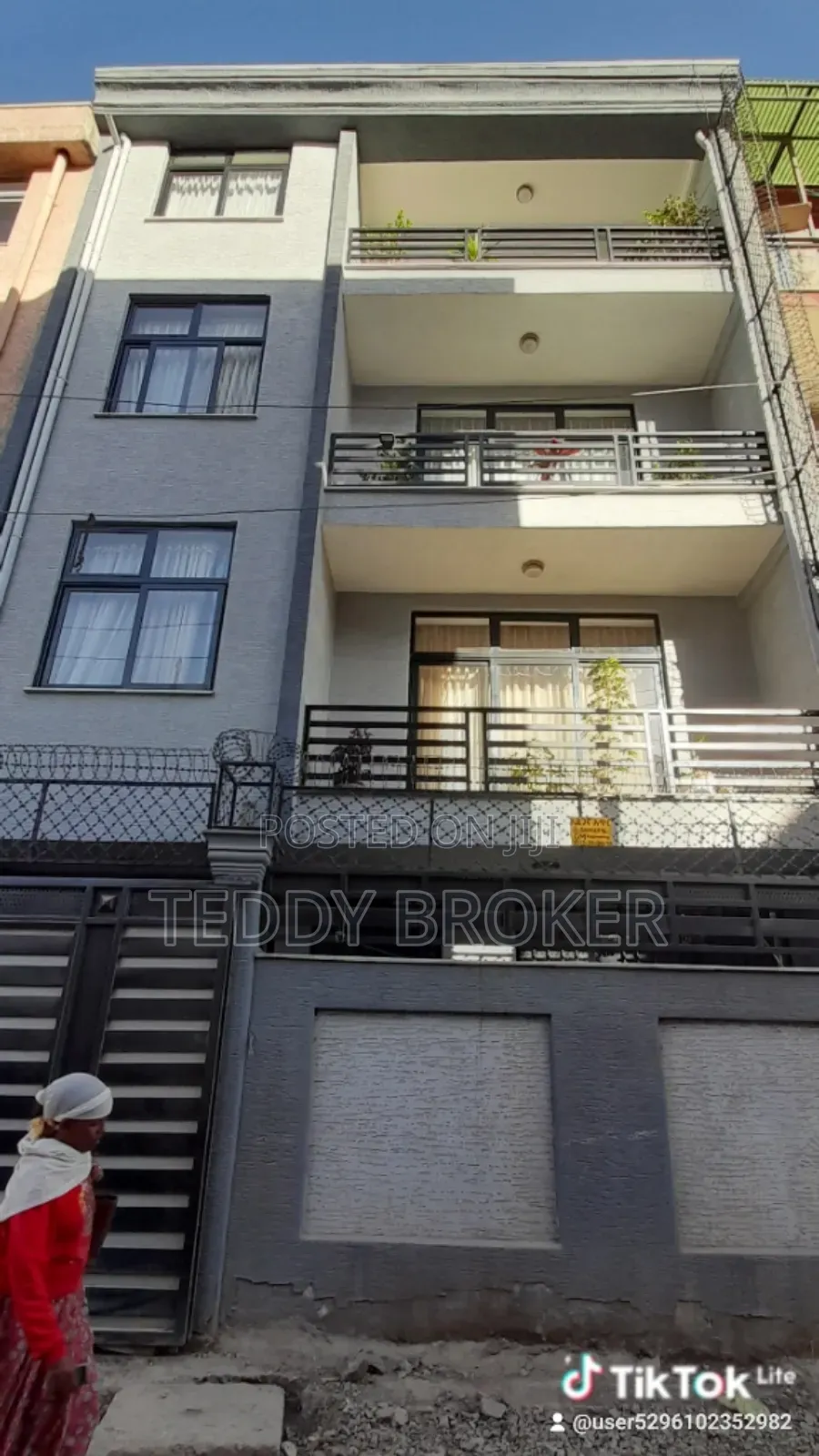 8bdrm House in Haile Garment, Nifas Silk-Lafto for sale