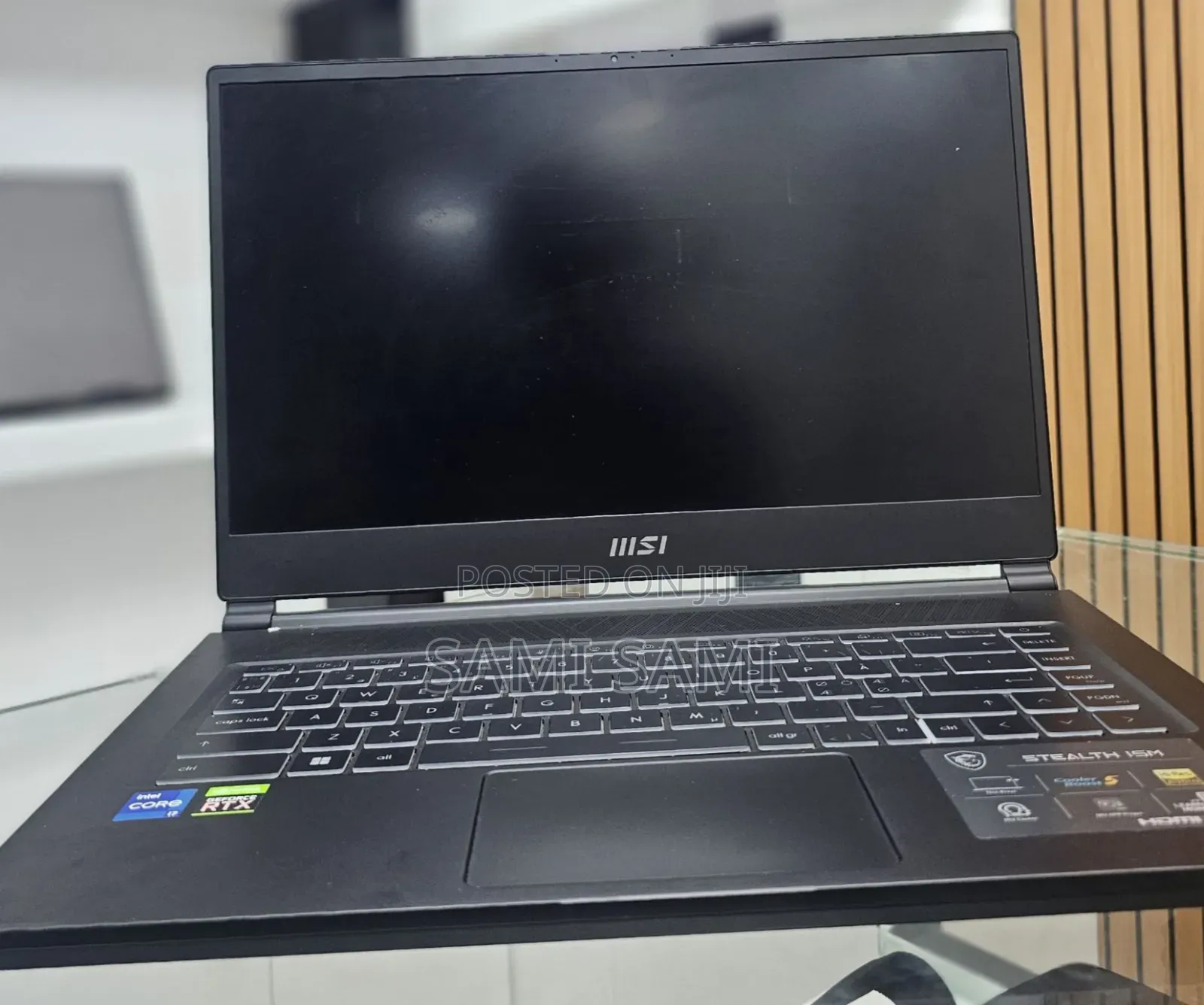 New Laptop MSI Stealth 16 AI Studio 16GB Intel Core I7 SSD 1T