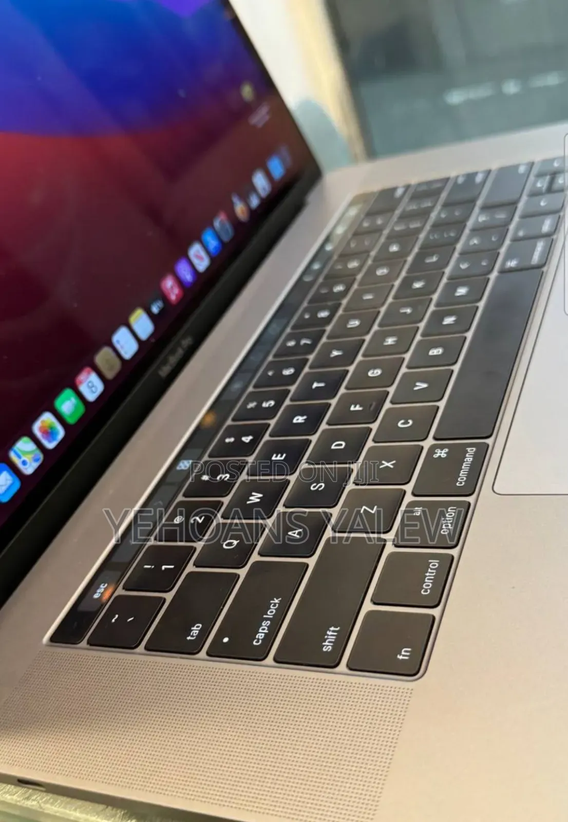 New Laptop Apple MacBook Pro 2016 16GB Intel Core I7 SSD 256GB