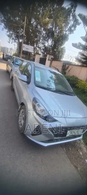 Hyundai I10 2022 Silver