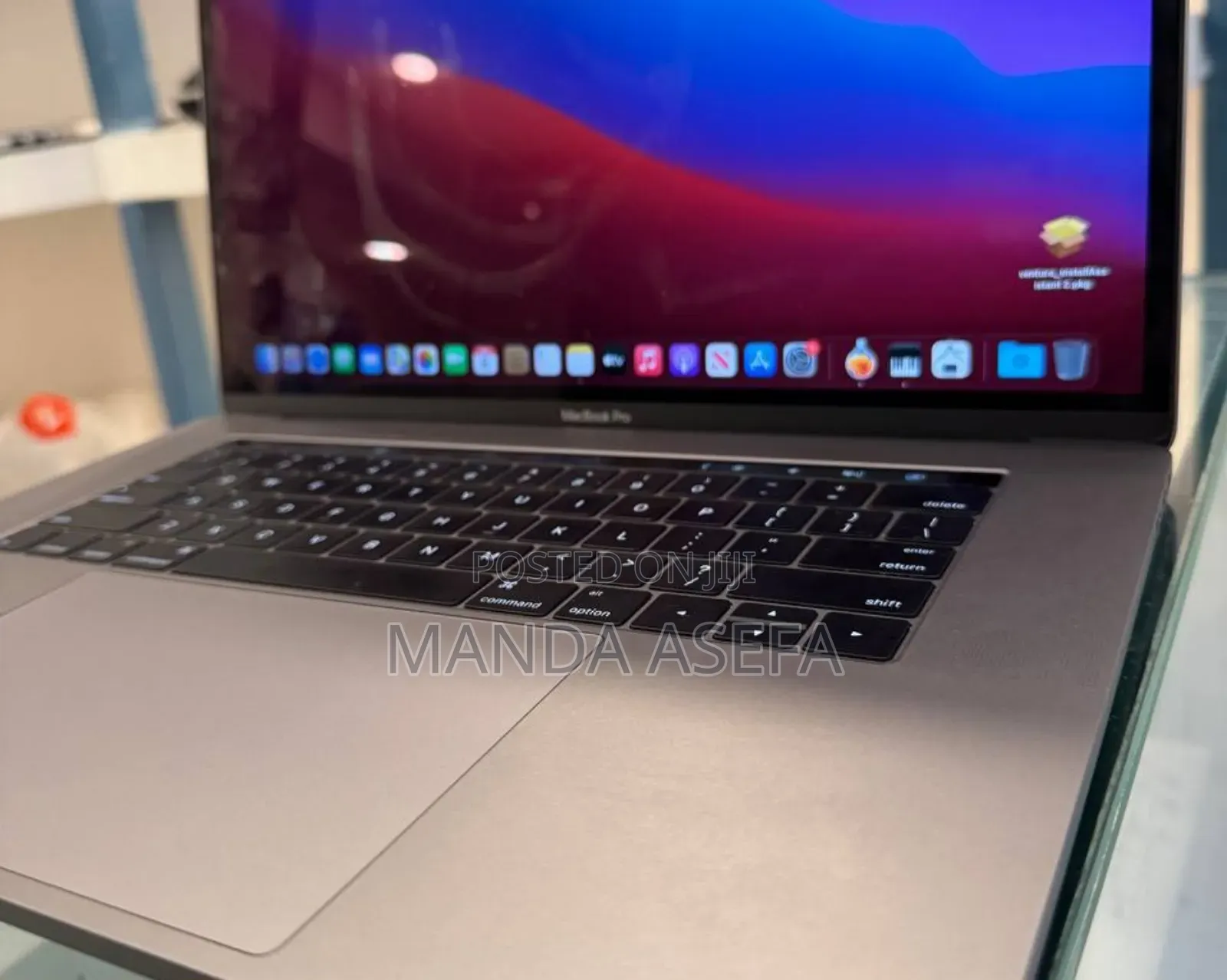 New Laptop Apple MacBook Pro 2016 16GB Intel Core I7 SSD 256GB