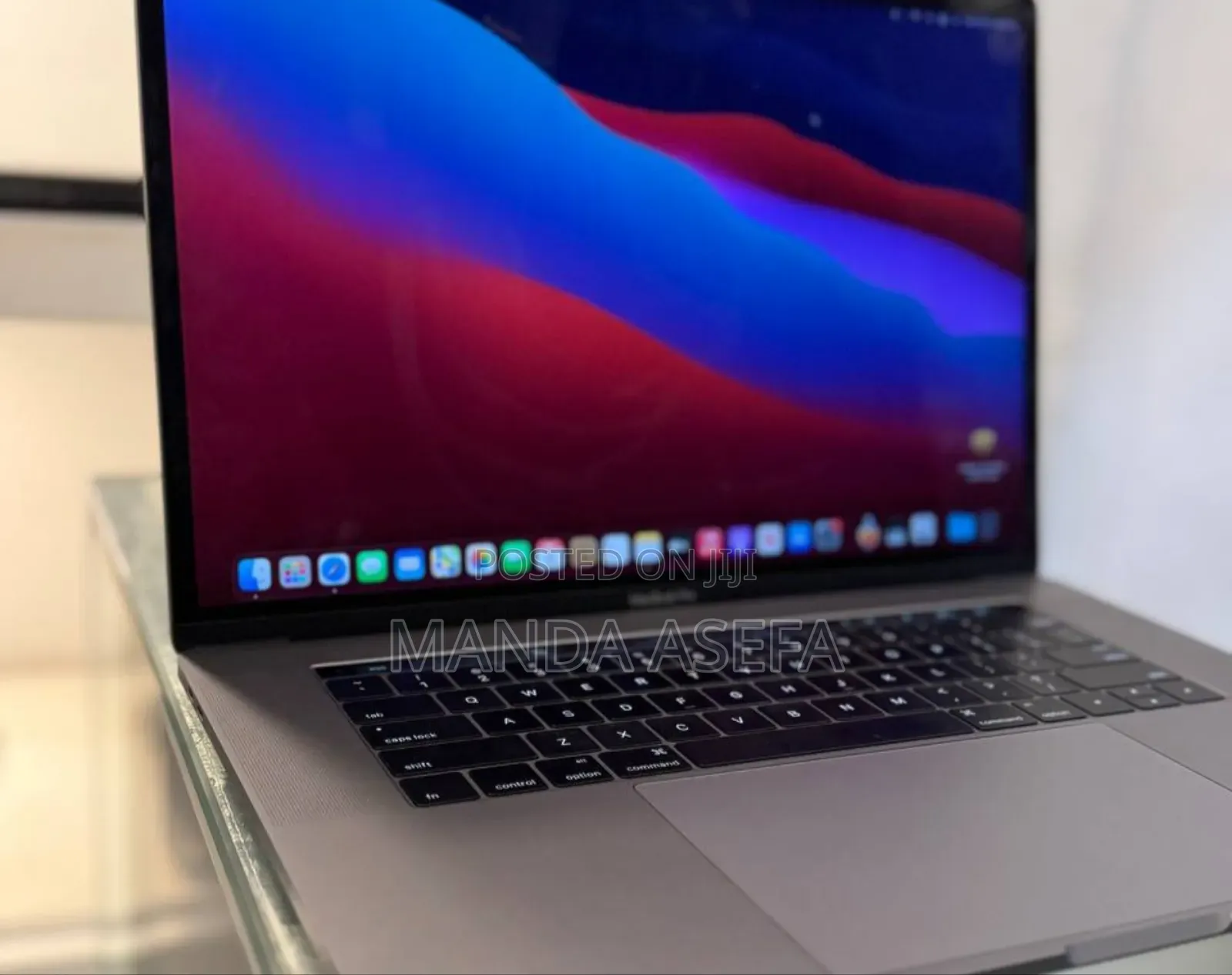 New Laptop Apple MacBook Pro 2016 16GB Intel Core I7 SSD 256GB