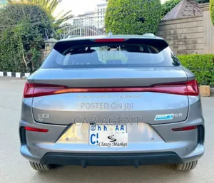 BYD E2 43 kWh 94 hp FWD 2024 Gray