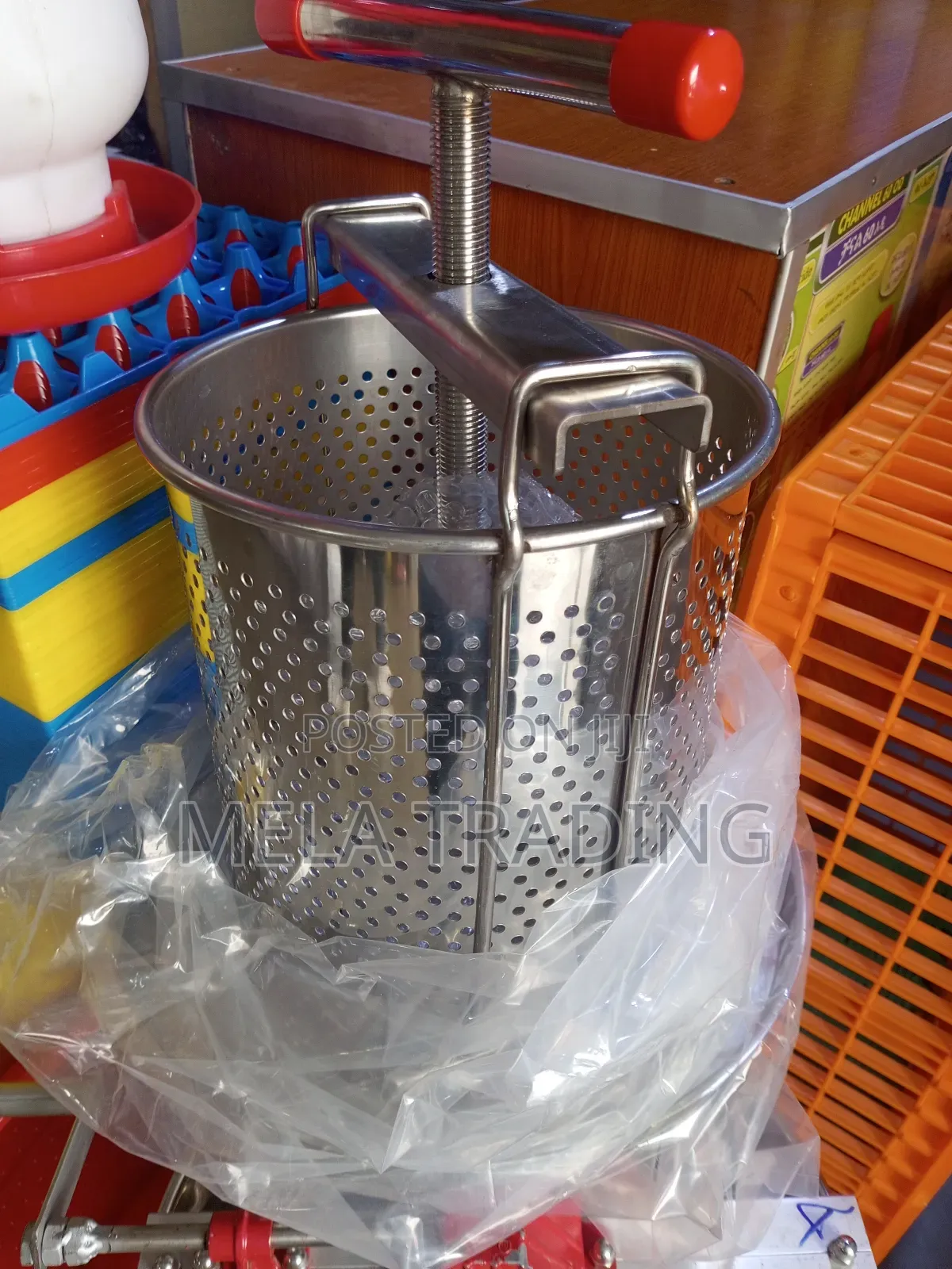 Create For Hen(የደሮ ማጓጓዣ ክሬት)