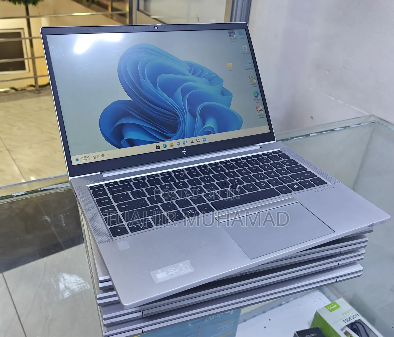 New Laptop HP EliteBook 845 G8 16GB AMD Ryzen 5 SSD 512GB