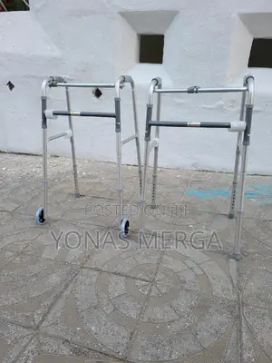 Walker赤血aluminum Frame, This Walker Strikes the Perfect Balance