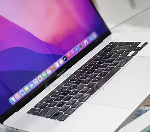 New Laptop Apple MacBook Pro 2019 16GB Intel Core I7 SSD 512GB