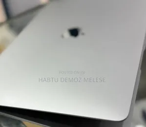 New Laptop Apple MacBook Air 2020 M1 8GB Apple M1 SSD 256GB