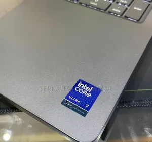 New Laptop Dell Pro Max 16 32GB Intel Core Ultra 7 SSD 512GB