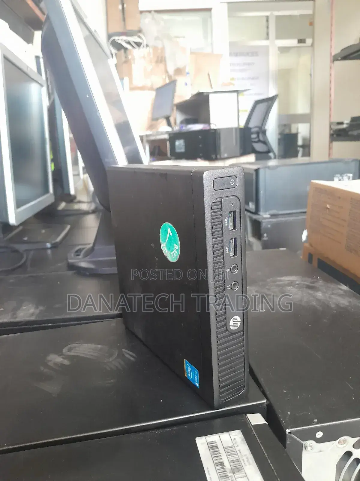 Desktop Computer HP 200 G4 4GB Intel Core M3 SSD 250GB