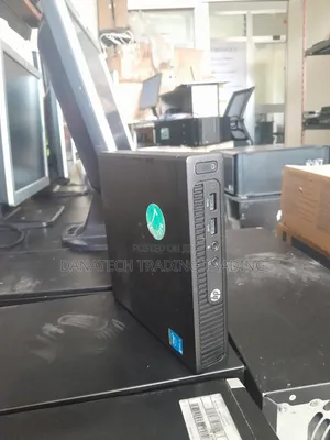 Desktop Computer HP 200 G4 4GB Intel Core M3 SSD 250GB