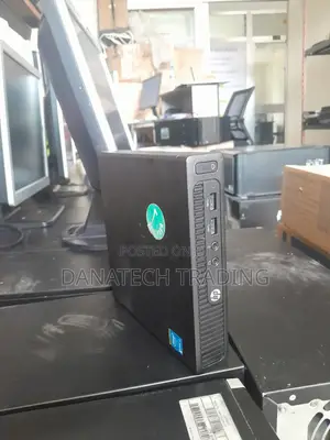 Desktop Computer HP 200 G4 4GB Intel Core M3 SSD 250GB