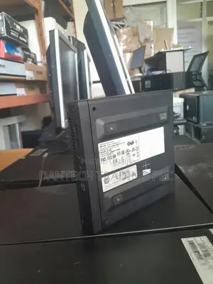 Desktop Computer HP 200 G4 4GB Intel Core M3 SSD 250GB