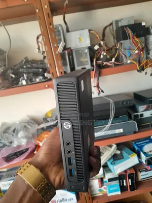 Desktop Computer HP 200 G4 4GB Intel Core M3 SSD 250GB