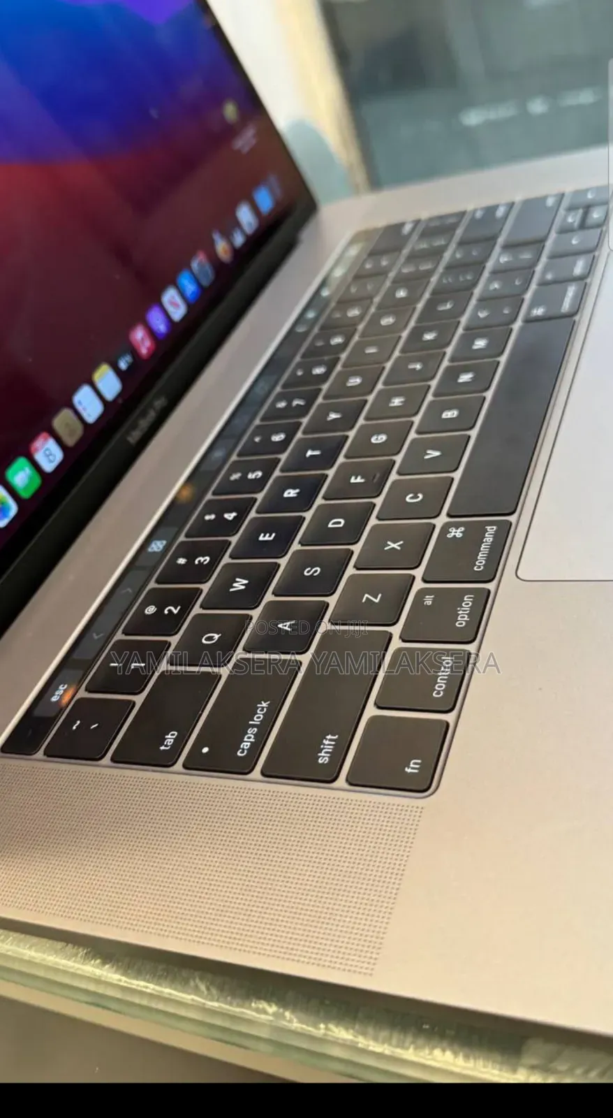 New Laptop Apple MacBook Pro 2016 16GB Intel Core I7 SSD 256GB