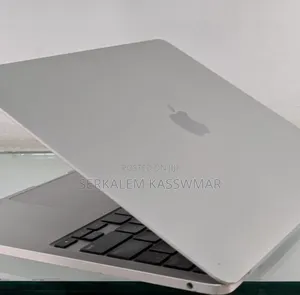 New Laptop Apple MacBook Pro 2022 M2 8GB Apple M2 SSD 256GB