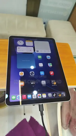 New Apple iPad Air 256 GB Silver