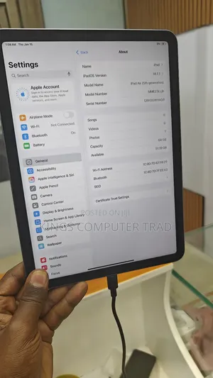 New Apple iPad Air 64 GB Silver