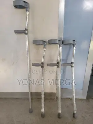 Both the Forearm and Leg Crutches對啓sold Individually Patient Aids