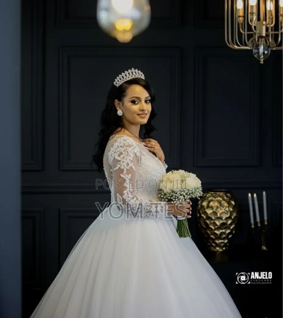 የሚሸጥ ቬሎ Wedding Dress for Sale