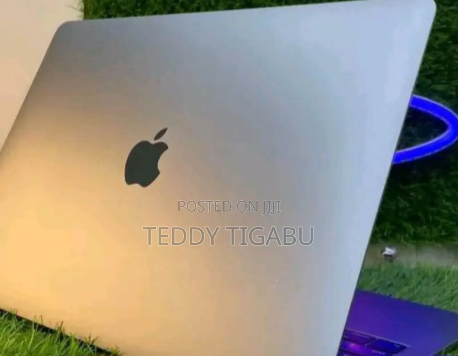 New Laptop Apple MacBook Pro 2011 8GB Apple M1 SSD 512GB