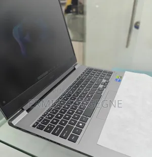 New Laptop HP OmniBook 7 14" 16GB Intel Core I7 SSD 512GB