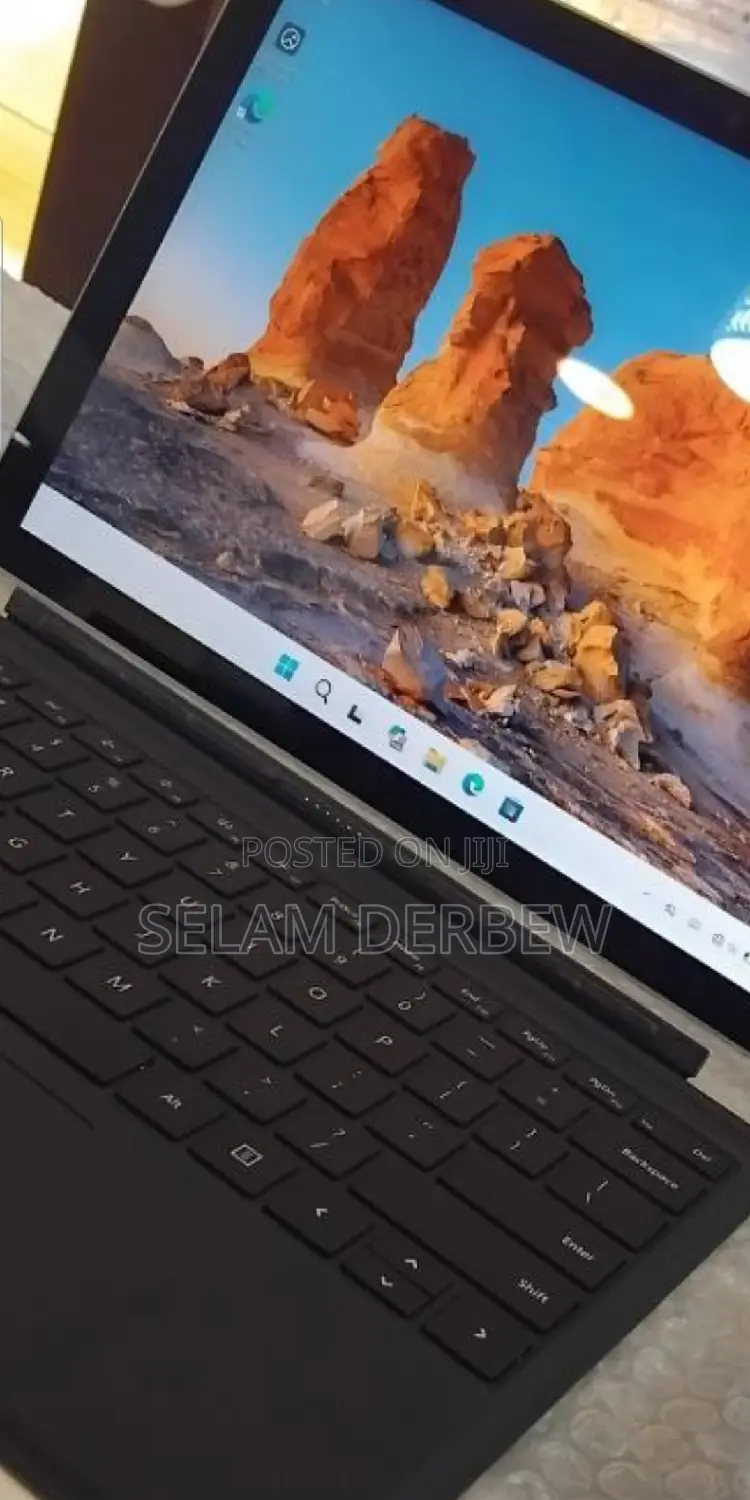New Laptop Microsoft Surface Pro 7 16GB Intel Core I7 SSD 256GB