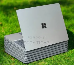 New Laptop Microsoft Surface Go 16GB Intel Core I5 SSD 512GB