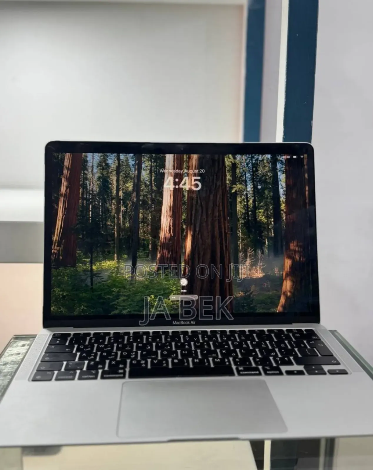 New Laptop Apple MacBook Air 2020 M1 8GB Apple M1 SSD 256GB