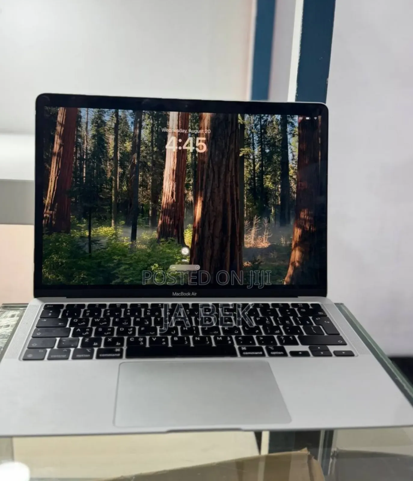 New Laptop Apple MacBook Air 2020 M1 8GB Apple M1 SSD 256GB