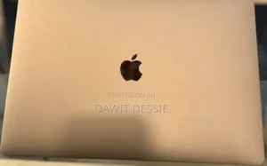 New Laptop Apple MacBook Pro 2016 16GB Intel Core I7 SSD 256GB