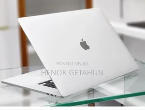 New Laptop Apple MacBook Pro 2019 16GB Intel Core I7 SSD 512GB