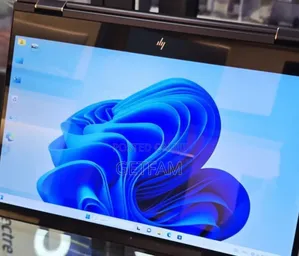 New Laptop HP Spectre 16GB AMD Ryzen 7 SSD 512GB