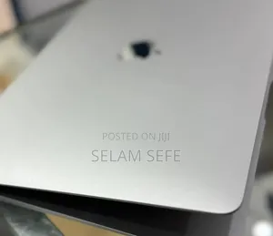 New Laptop Apple MacBook Air 2020 8GB Apple M1 SSD 256GB