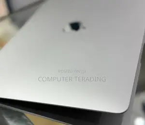 New Laptop Apple MacBook Air 2020 8GB Apple M1 SSD 256GB
