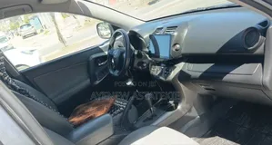 Toyota RAV4 2010 Gray