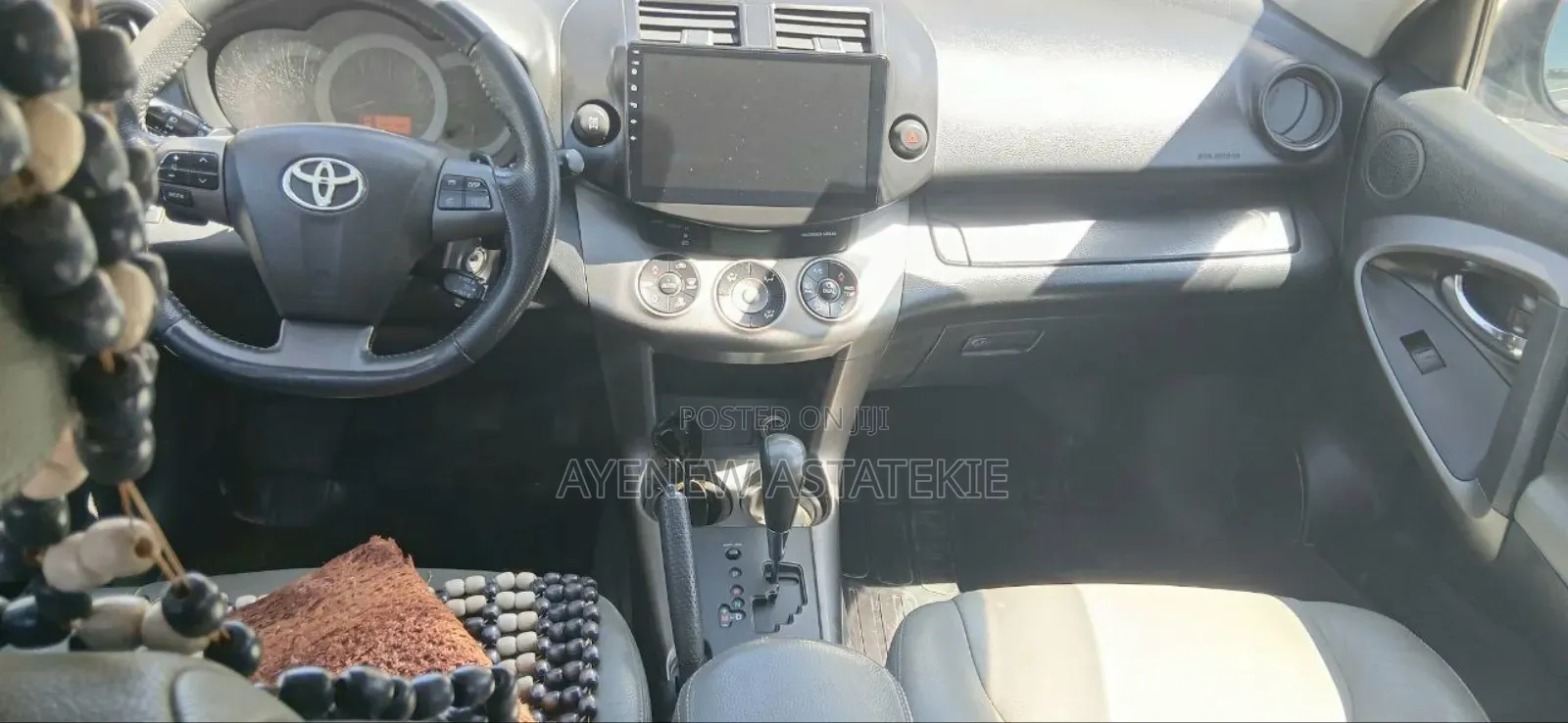 Toyota RAV4 2010 Gray