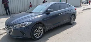 Hyundai Avante 2017 Blue