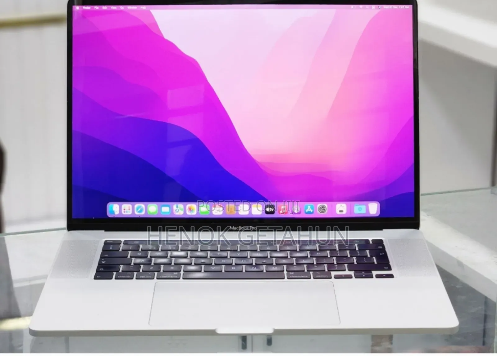 New Laptop Apple MacBook Pro 2019 16GB Intel Core I7 SSD 512GB