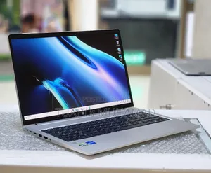 New Laptop HP ProBook 440 G9 16GB Intel Core I7 SSD 1T