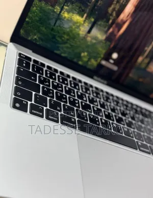 New Laptop Apple MacBook Air 2020 M1 8GB Apple M1 SSD 256GB