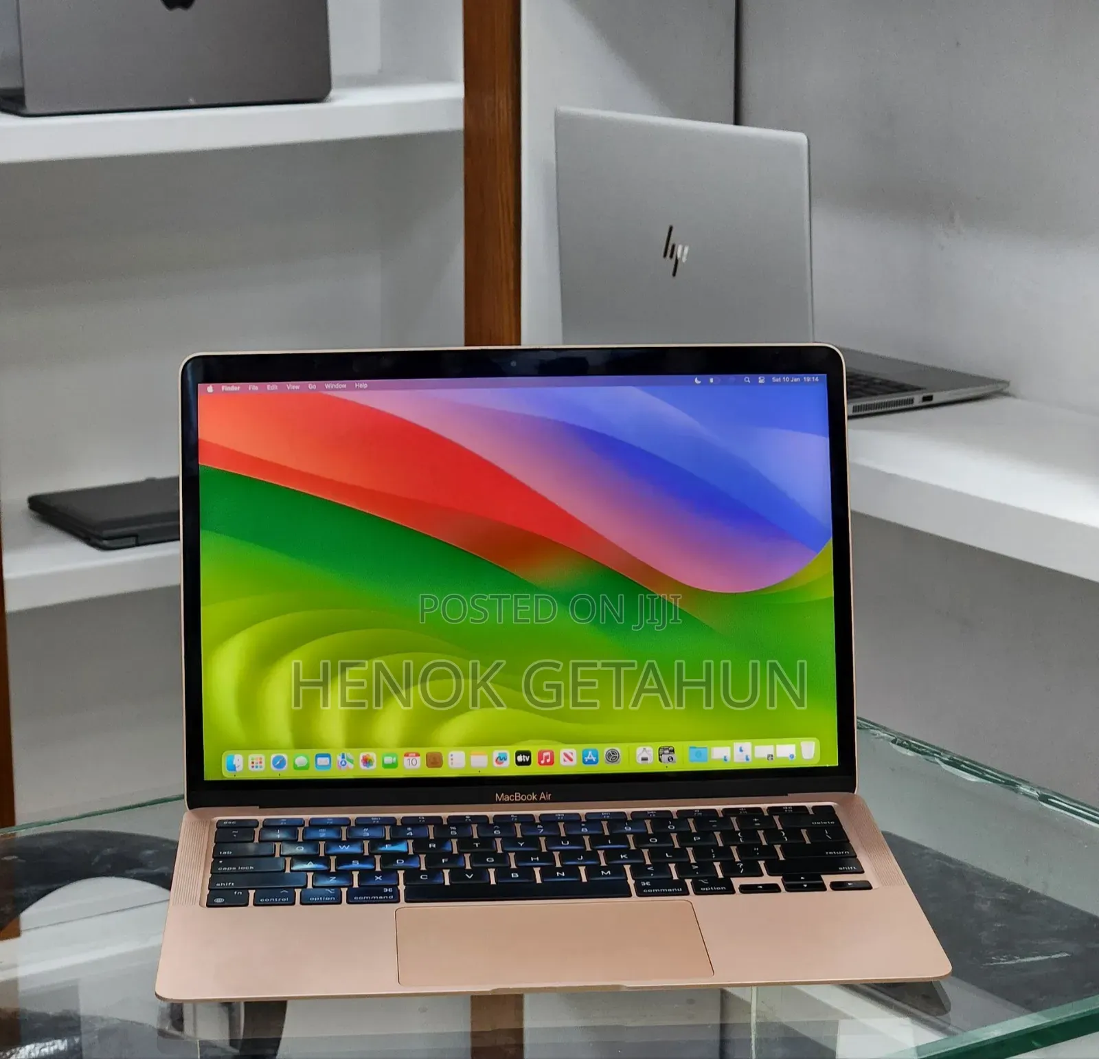 New Laptop Apple MacBook Air 2020 M1 8GB Intel Core 7 SSD 256GB