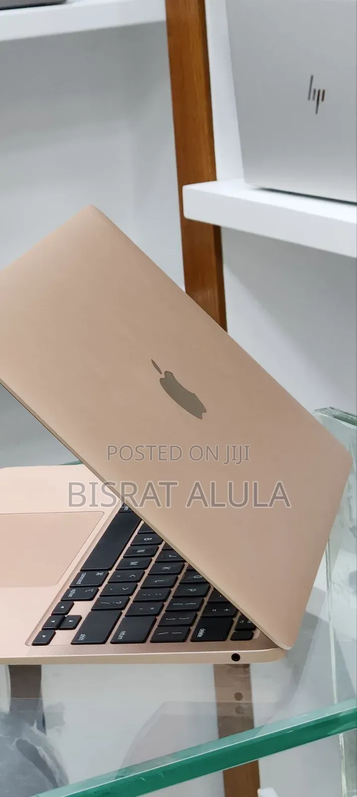 New Laptop Apple MacBook Pro M1 8GB Intel Core I7 SSD 256GB